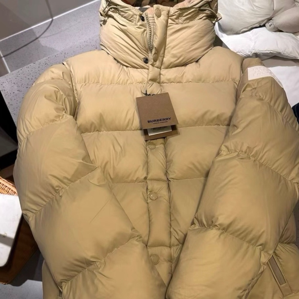 Burberry Beige Puffer Jacket for Men - Picture 5 of 9